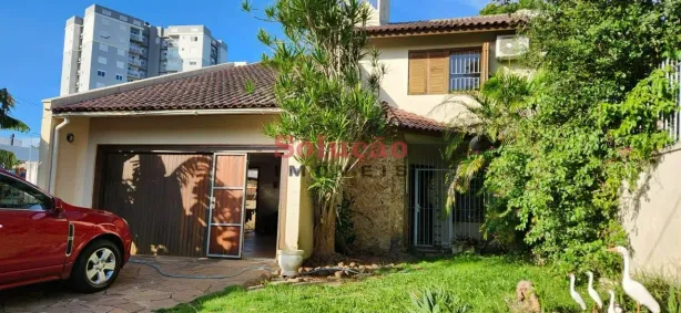 Sobrado com 4 Quartos à venda, 201m² no Nossa Senhora das Graças, Canoas