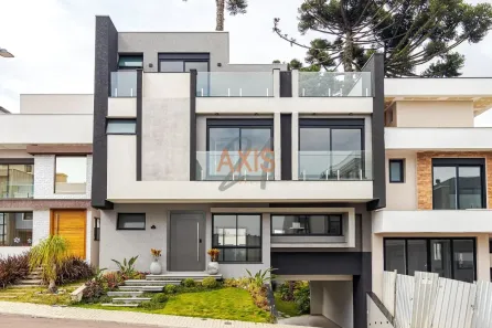Casa de Condomínio com 3 Quartos à venda, 294m² no Santo Inácio, Curitiba