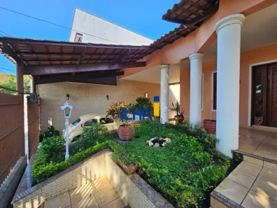 Casa de Condomínio com 3 Quartos à venda, 172m² no Mata da Praia, Vitória