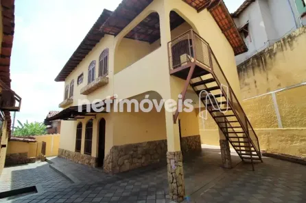 Casa com 4 Quartos para alugar, 208m² no Cachoeirinha, Belo Horizonte