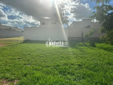 Lote/Terreno à venda, 360m² no Jardim Botânico, Uberlândia