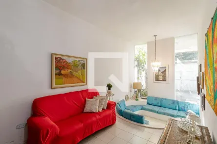 Casa com 3 Quartos à venda, 250m² no Bosque da Saúde, São Paulo