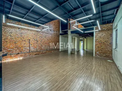 Imóvel Comercial à venda, 450m² no Navegantes, Porto Alegre