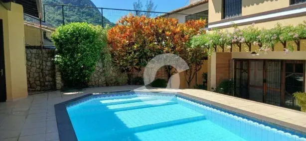 Casa com 4 Quartos à venda, 445m² no Itacoatiara, Niterói