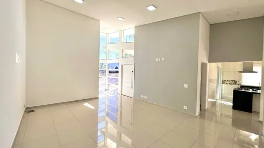 Casa com 3 Quartos para alugar, 185m² no Swiss Park, Campinas