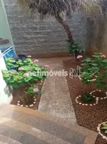 Casa com 6 Quartos à venda, 325m² no Heliópolis, Belo Horizonte
