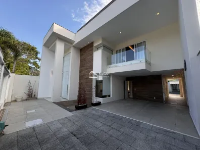 Casa de Condomínio com 4 Quartos à venda, 372m² no Campo Grande, Rio de Janeiro