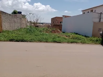 Lote/Terreno à venda, 360m² no Parque Estrela Dalva IX, Luziânia