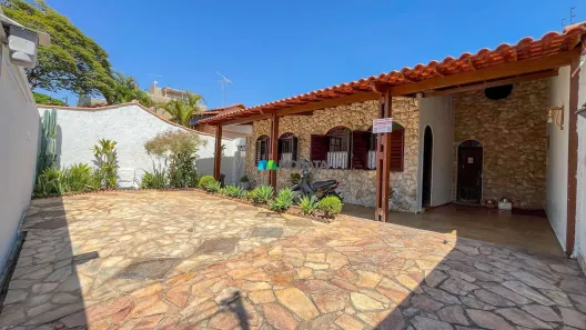 Casa com 4 Quartos à venda, 244m² no Ouro Preto, Belo Horizonte