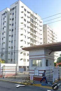 Apartamento com 3 Quartos para alugar, 76m² no Calhau, São Luís