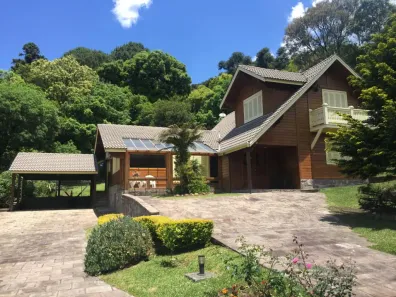 Casa com 3 Quartos à venda, 206m² no Maggi, Canela