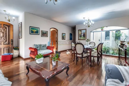 Casa com 3 Quartos à venda, 270m² no Jardim Avelino, São Paulo