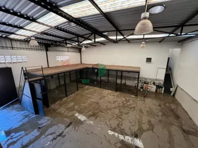 para alugar, 327m² no Vila São Paulo, Contagem