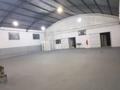 Galpão/Depósito/Armazém à venda, 750m² no Chácaras Reunidas, São José dos Campos