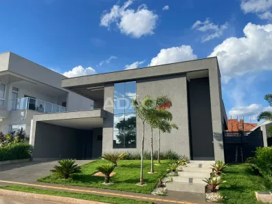 Casa de Condomínio com 4 Quartos à venda, 235m² no Residencial Goiânia Golfe Clube, Goiânia