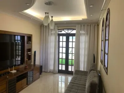 Casa com 3 Quartos à venda, 360m² no Pedra Azul, Contagem