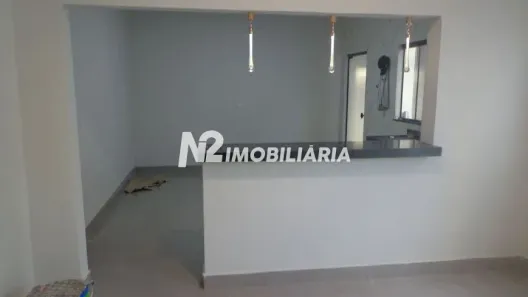 Casa com 3 Quartos para alugar, 100m² no Santa Mônica, Uberlândia
