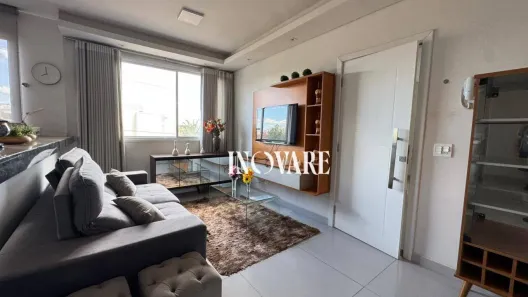 Apartamento com 3 Quartos para alugar, 190m² no Segismundo Pereira, Uberlândia