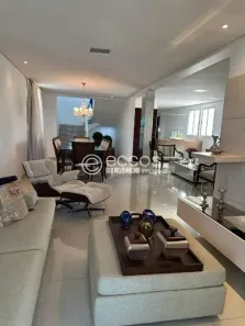 Cobertura com 4 Quartos à venda, 300m² no Saraiva, Uberlândia