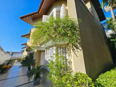 Casa de Condomínio com 4 Quartos à venda, 254m² no Boa Vista, Porto Alegre