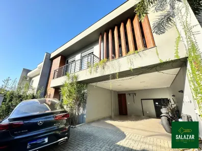 Casa com 3 Quartos à venda, 217m² no América, Joinville