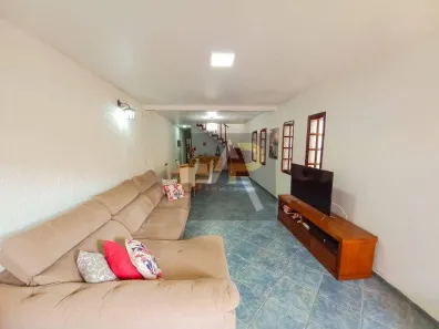 Casa com 3 Quartos à venda, 200m² no Centro, Mogi das Cruzes