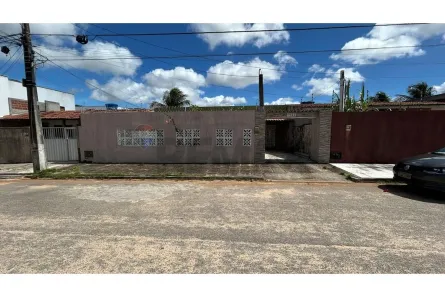 Casa com 3 Quartos para alugar, 150m² no Pitimbu, Natal