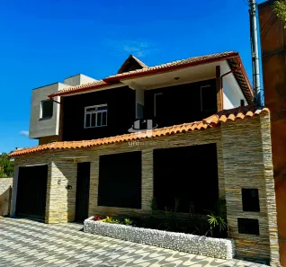 Casa com 4 Quartos à venda, 271m² no Novo Horizonte, Juiz de Fora