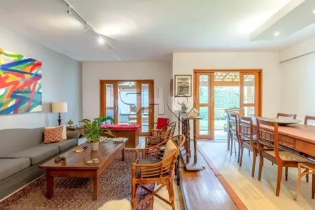 Casa com 3 Quartos à venda, 420m² no Vila Madalena, São Paulo