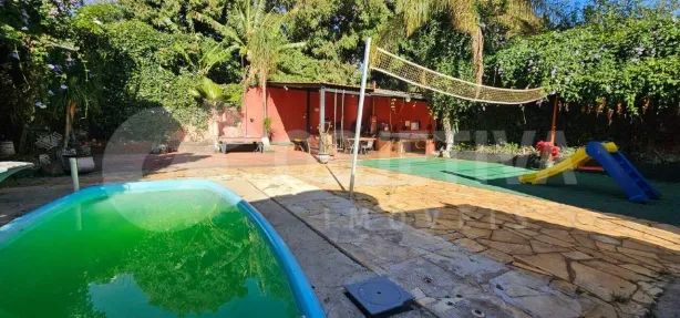 Casa com 3 Quartos para alugar, 144m² no Centro, Uberlândia