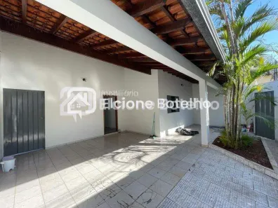 Casa com 4 Quartos para alugar, 170m² no Planalto, Uberlândia