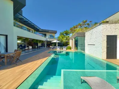 Casa de Condomínio com 9 Quartos à venda, 750m² no Jardim Acapulco, Guarujá