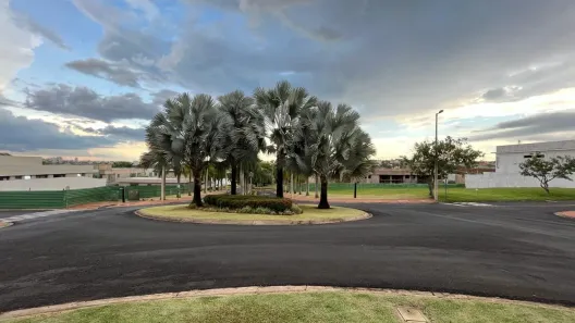 Lote/Terreno à venda, 866m² no Morada da Colina, Uberlândia