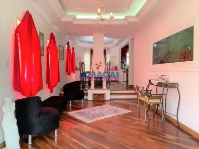 Sobrado com 3 Quartos à venda, 229m² no Jardim Terras de Santa Helena, Jacareí