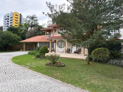 Casa com 3 Quartos à venda, 300m² no Anita Garibaldi, Joinville