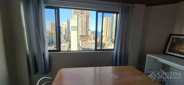 Apartamento com 3 Quartos para alugar, 130m² no Centro, Balneário Camboriú