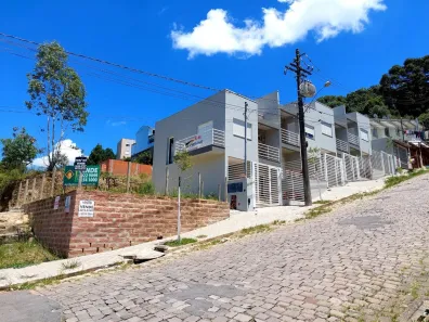 Sobrado com 2 Quartos à venda, 92m² no São Caetano, Caxias do Sul