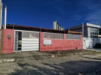 Casa com 3 Quartos à venda, 217m² no Ponta Negra, Natal