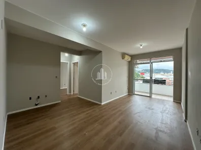 Apartamento com 2 Quartos à venda, 80m² no Barreiros, São José