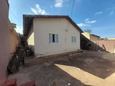 Casa com 2 Quartos à venda, 130m² no Jardim Mont Serrat, Aparecida de Goiânia