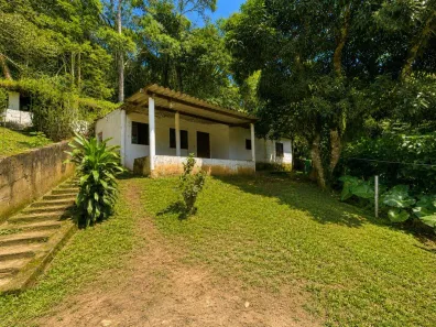 Casa com 2 Quartos para alugar, 130m² no Freguesia da Escada, Guararema