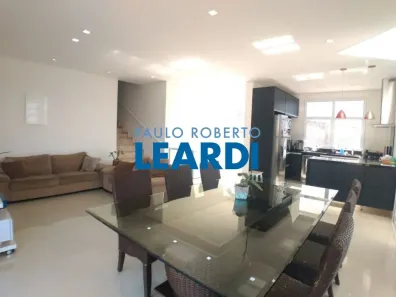 Casa de Condomínio com 5 Quartos à venda, 245m² no Suru, Santana de Parnaíba
