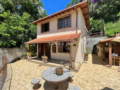 Casa com 3 Quartos à venda, 115m² no Albuquerque, Teresópolis