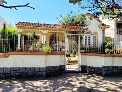 Casa com 4 Quartos à venda, 210m² no Vila Assunção, Porto Alegre