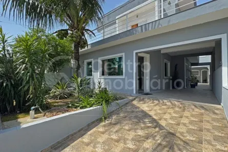 Casa com 3 Quartos à venda, 255m² no Jardim Tres Marias, Peruíbe