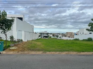 Lote/Terreno à venda, 300m² no Condomínio Belvedere II, Cuiabá