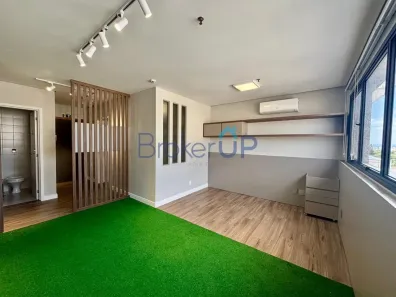 Sala Comercial à venda, 39m² no Três Figueiras, Porto Alegre