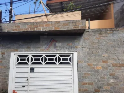 Casa com 2 Quartos à venda, 184m² no Jardim das Maravilhas, Santo André