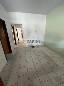 Casa com 3 Quartos para alugar, 110m² no Vila Bandeirantes, São José dos Campos