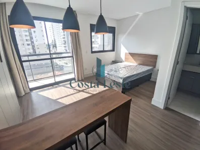 Apartamento com 1 Quarto para alugar, 32m² no Kobrasol, São José